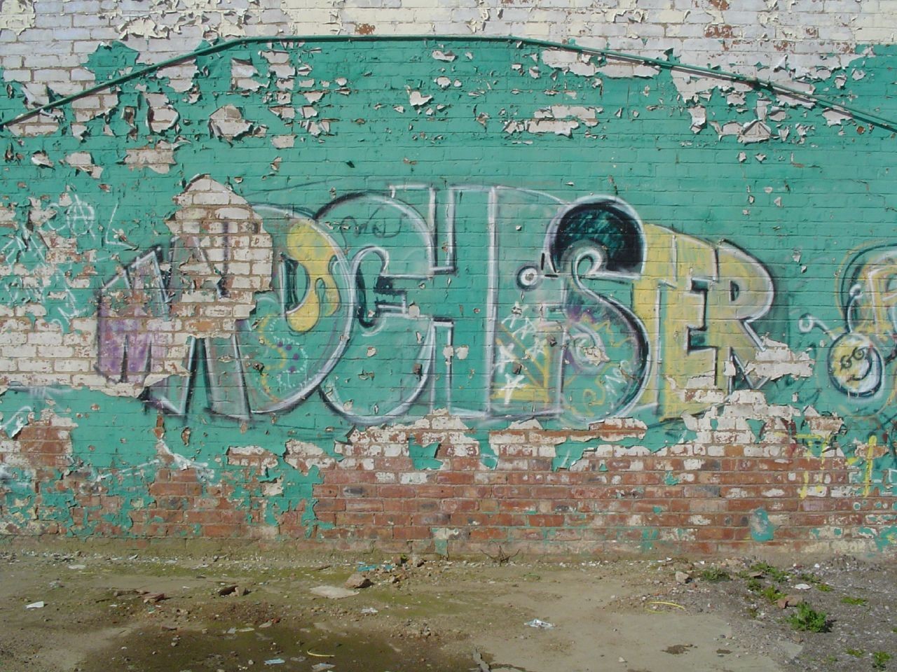 Madchester was a music scene that developed in Manchester, England, in the late 80s and early 90s. It was a mix of Indie Rock, Psychedelic Rock, and Dance. Among the groups in this movement are The Stone Roses, Happy Mondays, James, The Charlatans, Inspiral Carpets, 808 State, and many others.