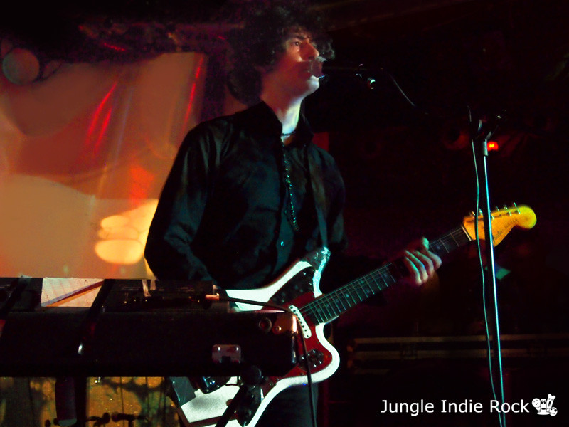 Demian Castellanos of The Oscillation - Villamanuela