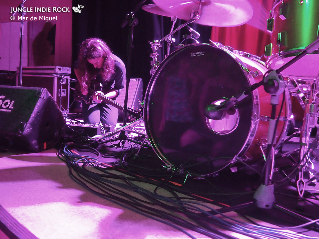 Benke Ferraz. Boogarins crónica en la sala El Sol